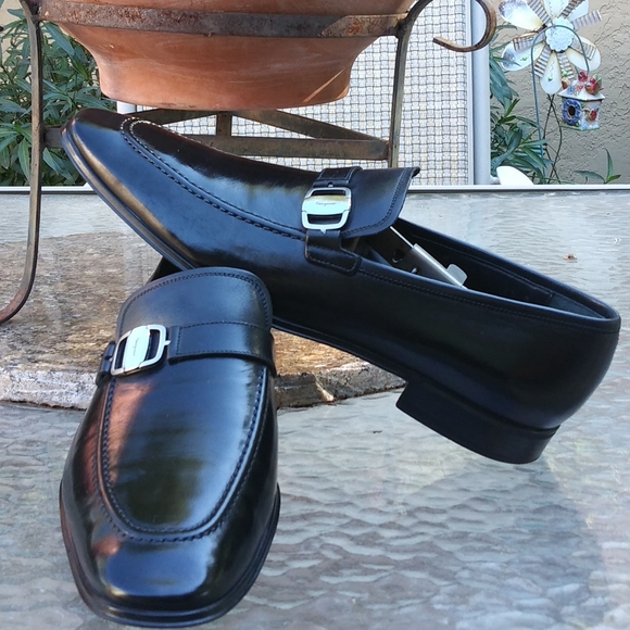💯 !!!!!SOLD!!!!!!   Salvatore Ferragamo Black Leather Rain Lux Slip  Ons - Picture 6 of 14